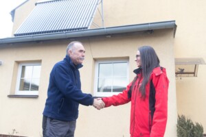 Solární ohřev vody pro důchodce: Jak získat dotaci a ušetřit tisíce korun ročně