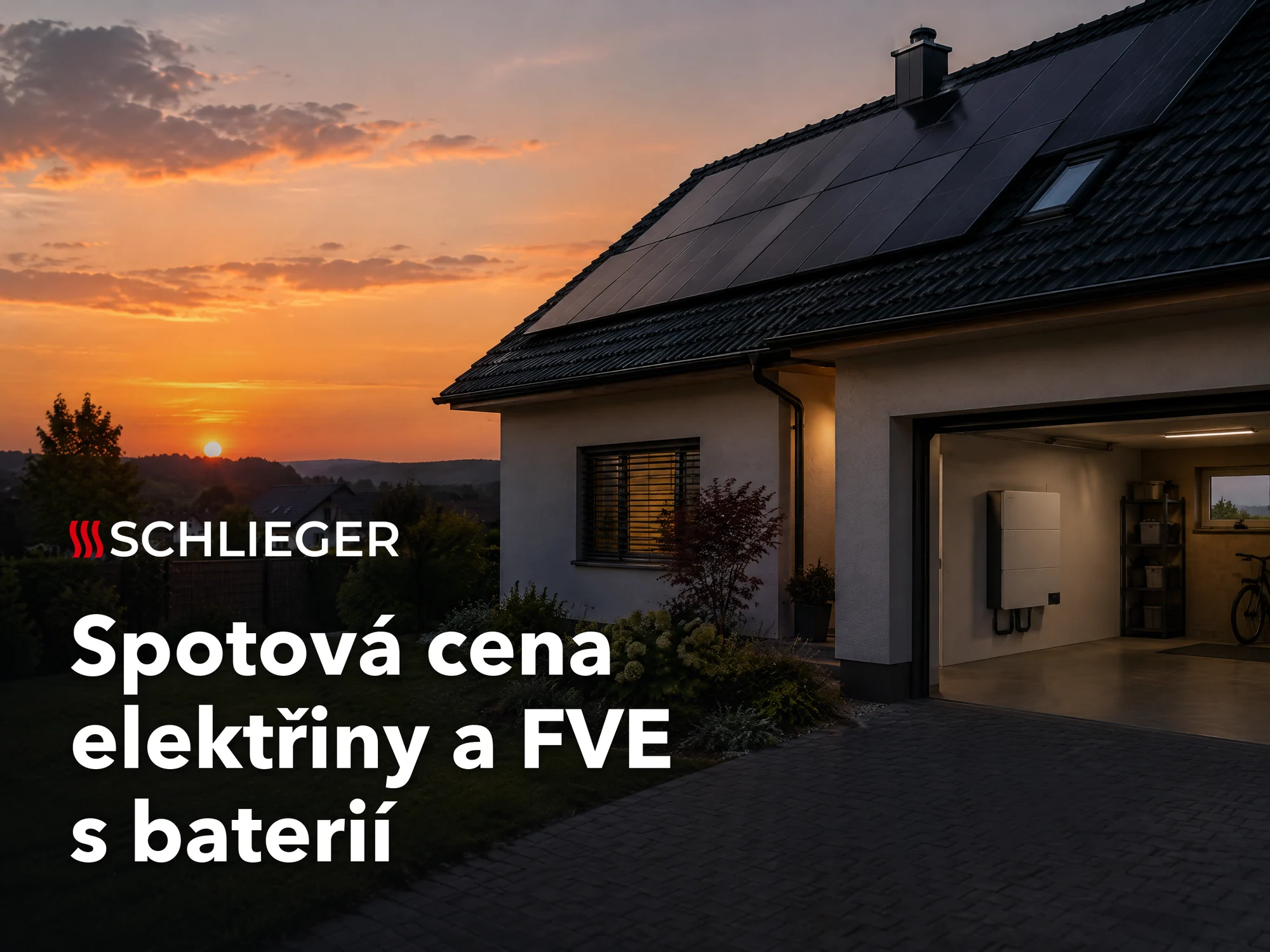 Rodinný dům s fotovoltaikou a domácí baterií při západu slunce – spotová cena elektřiny
